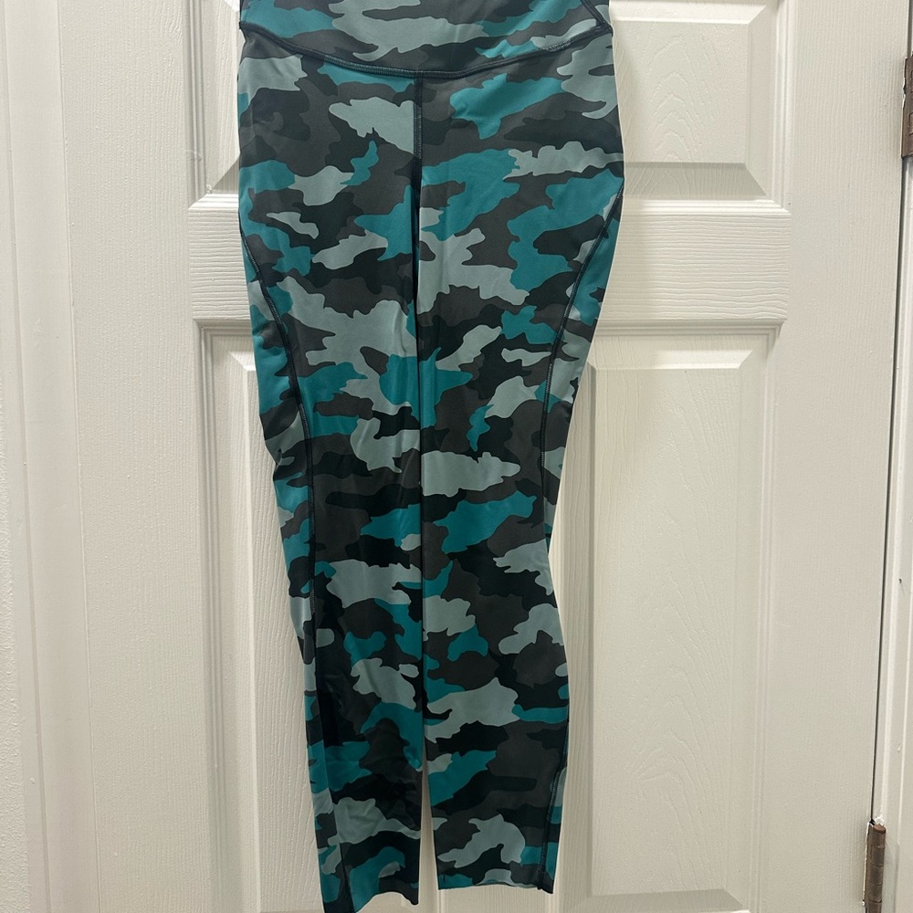 base pace lululemon leggings